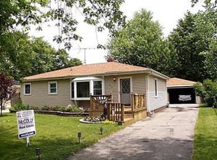 927 N Elmer St, Griffith, IN 46319