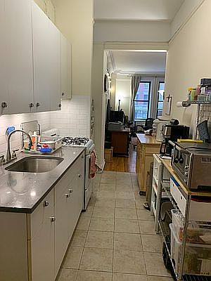2nd image of 808 W End Ave APT 405