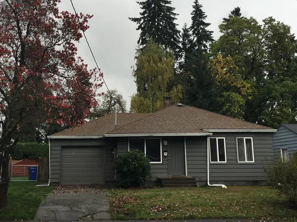 155 W Ipswich St, Gladstone, OR 97027