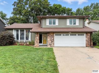 6028 N 110th Cir, Omaha, NE 68164