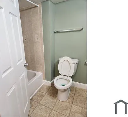 44 Talbott St #B — Photo 4