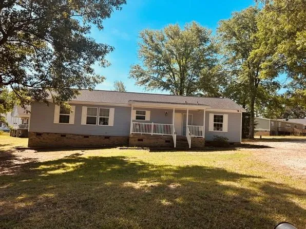 104 Quail Rd, Ninety Six, SC 29666