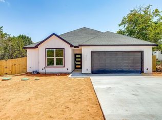 2211 Angelina St, Granbury, TX 76048