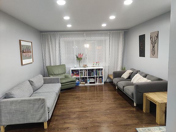3rd image of 2807 W North Shore Ave #1W