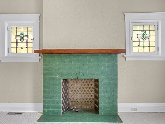 4th image of 7005 Pershing Ave