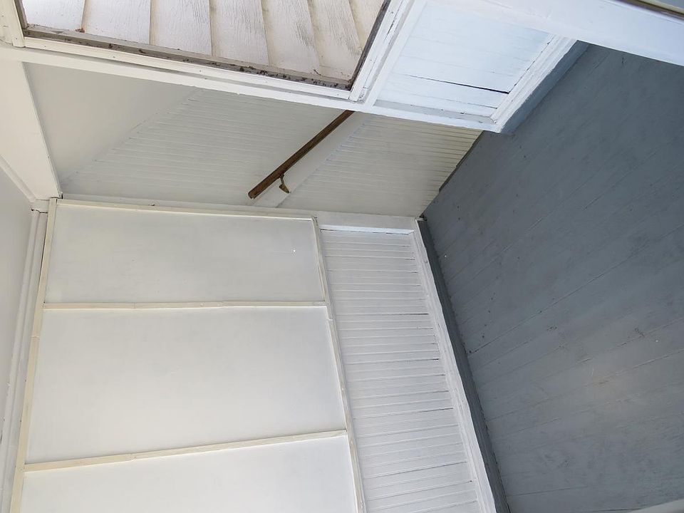 1st image of 1104 Birch St #3