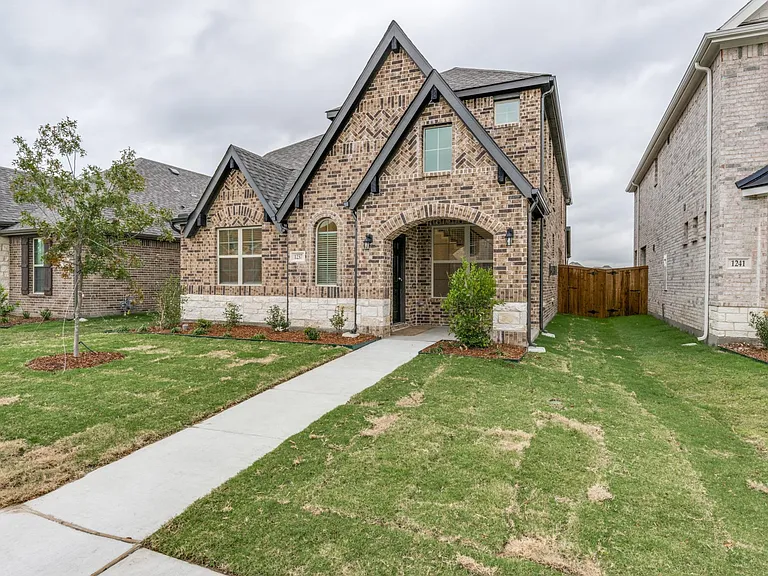 1237 Milfoil Dr — Photo 27