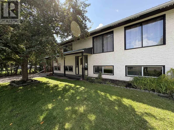 357 Daniel Ave, Fort Frances, ON P9A 3L5