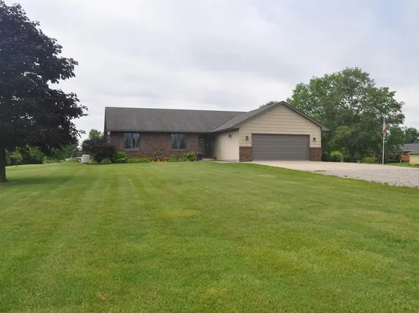 9465 Puttygut Rd, Casco, MI 48064