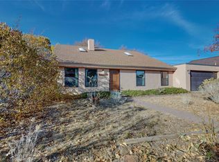 1094 Willow Way, Santa Fe, NM 87507