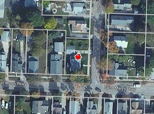 2 Duffy St, Manistee, MI 49660