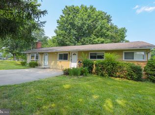 902 Regency Rd, Woodbridge, VA 22191