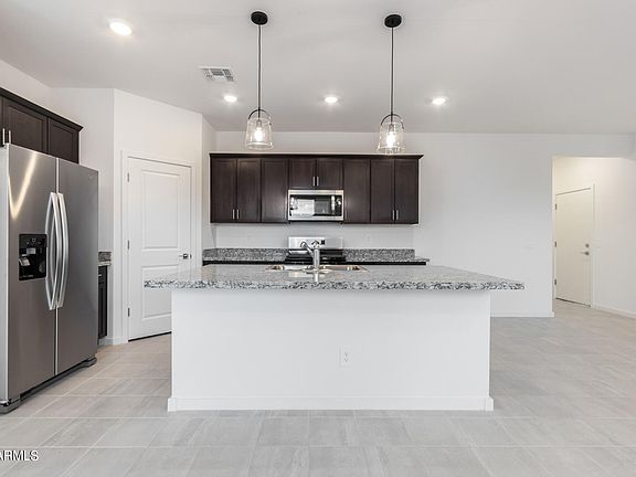 4th image of 8533 W ALBENIZ Place