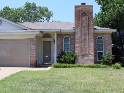 5032 Stage West Dr, Arlington, TX, 76017