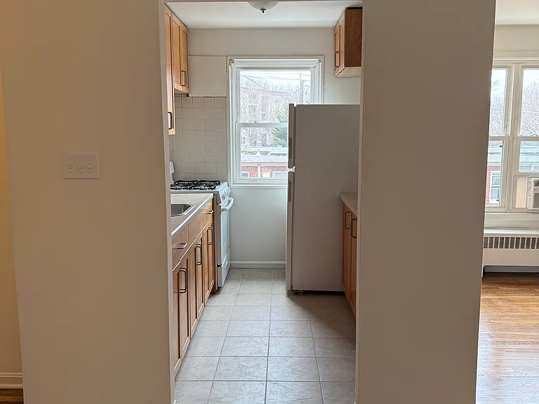 2311 Altamont Pl SE #203 — Photo 7