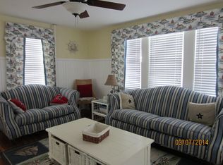 11 G St, Hampton, NH 03842