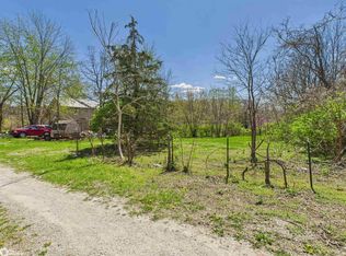 425 S 9th St, Hamilton, IL 62341