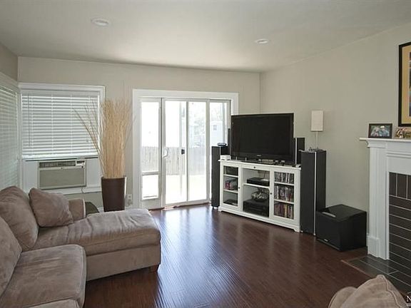 4th image of 1107 Mariposa St