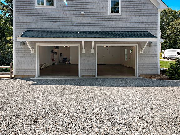 4th image of 22 Briarwood Ln