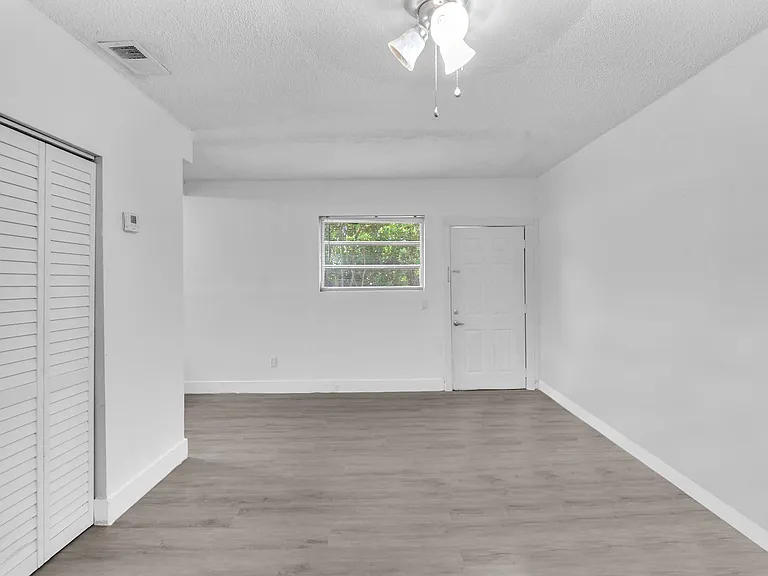 7500 Lincoln St #1 — Photo 6