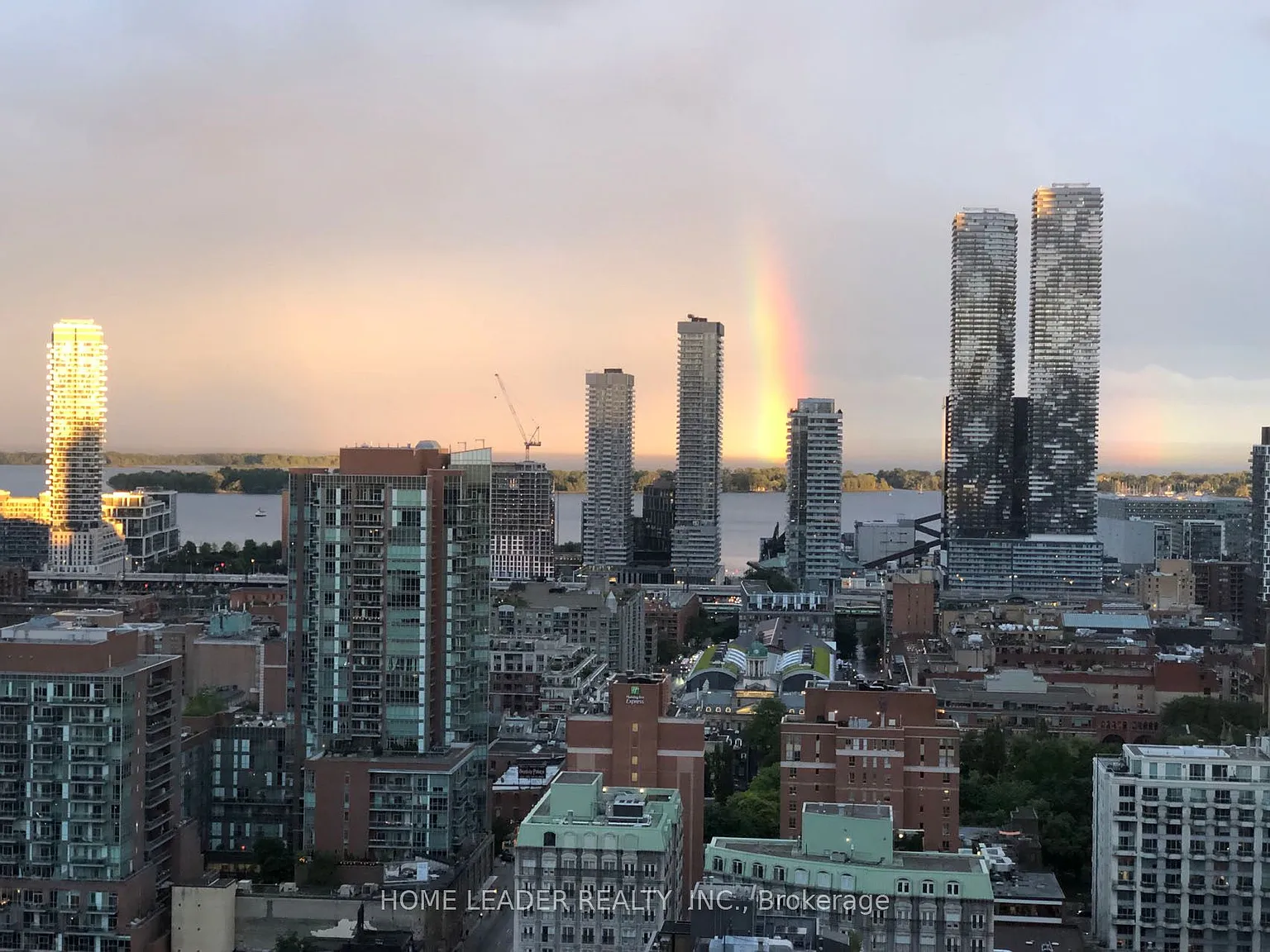 2 bed, $2,400 — Photo 1
