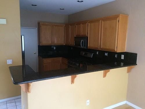 5th image of 2847 W Canyon Ave