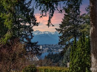 9442 NE 25th St, Bellevue, WA