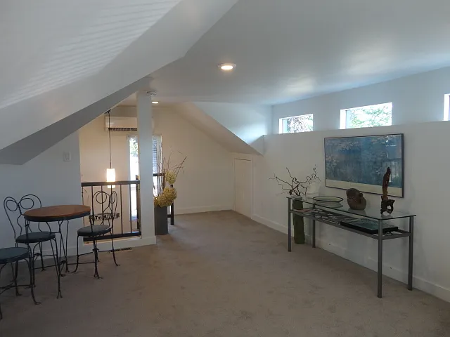 20 Wolcott Ave — Photo 23