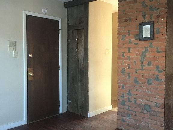 5th image of 322 Lehigh Ave APT 3R