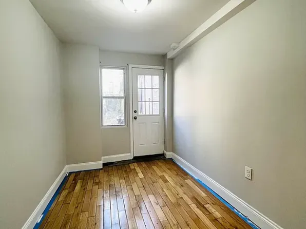 196 Cornelia Street image 7 of 12