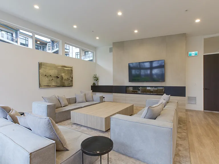 300 Salter St #205 — Photo 18