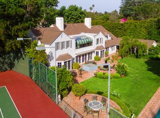 1009 Laurel Way, Beverly Hills, CA 90210