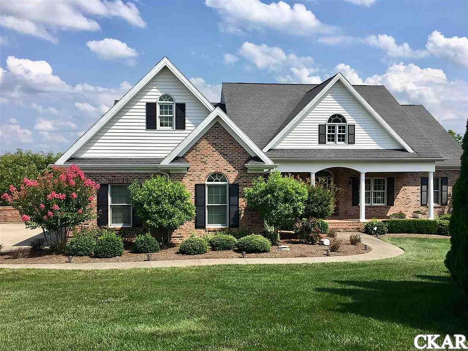 1st image of 250 Bluffwood Dr