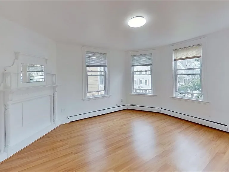 60 Calumet St #3 — Photo 4