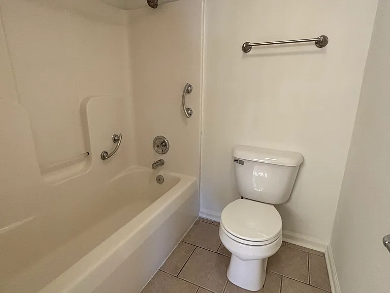 3638 Ventnor Rd SE — Photo 13