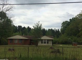 6906 Shannon Rd, Pine Bluff, AR 71603
