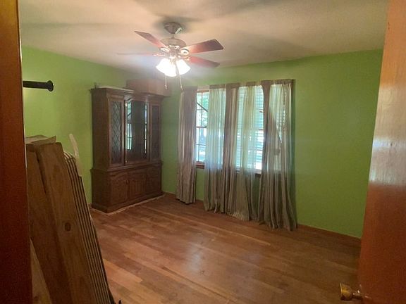 4th image of 4602 Cindy St