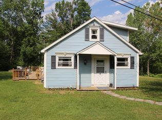 33 Knobhill Rd, Averill Park, NY 12018