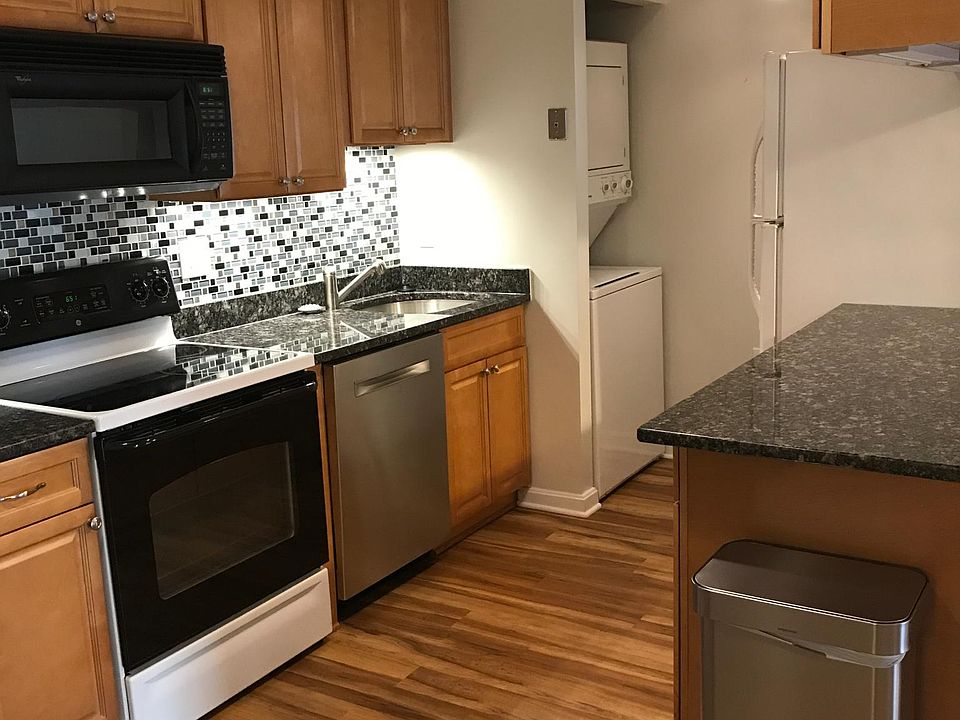 1st image of 1211 S Eads St APT 1311