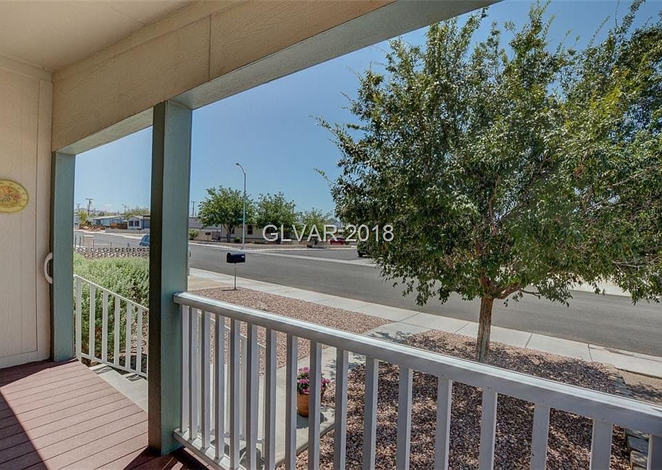 1st image of 284 Navajo Dr
