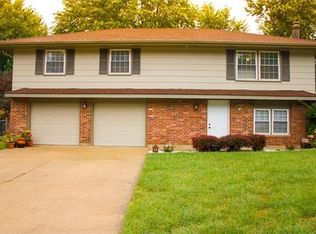1913 NE Grant Cir, Blue Springs, MO 64014