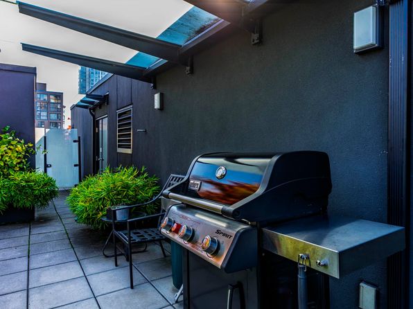 2 bedroom rental in Vancouver — photo 24