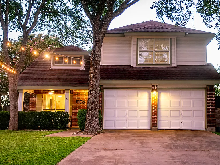 11106 Whiskey River Dr — Photo 25