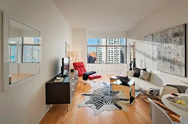 Rented by Bouklis Group | media 24