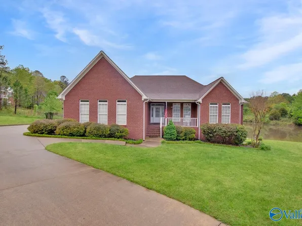 74 Oak Ridge Pl, Union Grove, AL 35175