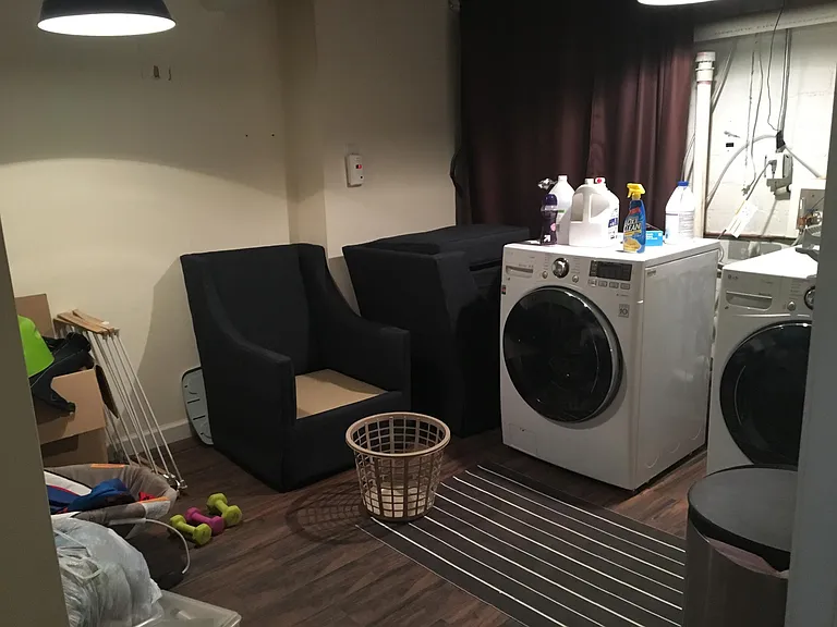 Laundry / storage