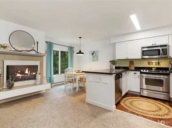 12303 Harbour Pointe Boulevard #DD203, Mukilteo, WA 98275