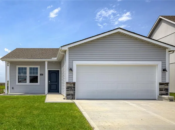 27112 E Sycamore St, Lees Summit, MO 64086