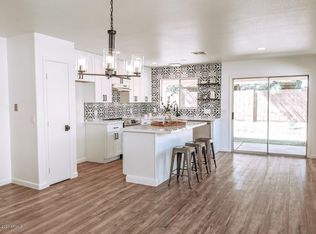 2856 W Angela Dr, Phoenix, AZ 85053