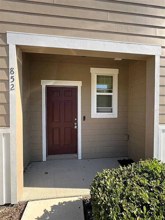 3 bed, 2.5 bath, 1404 sqft, $1,800 — Photo 3